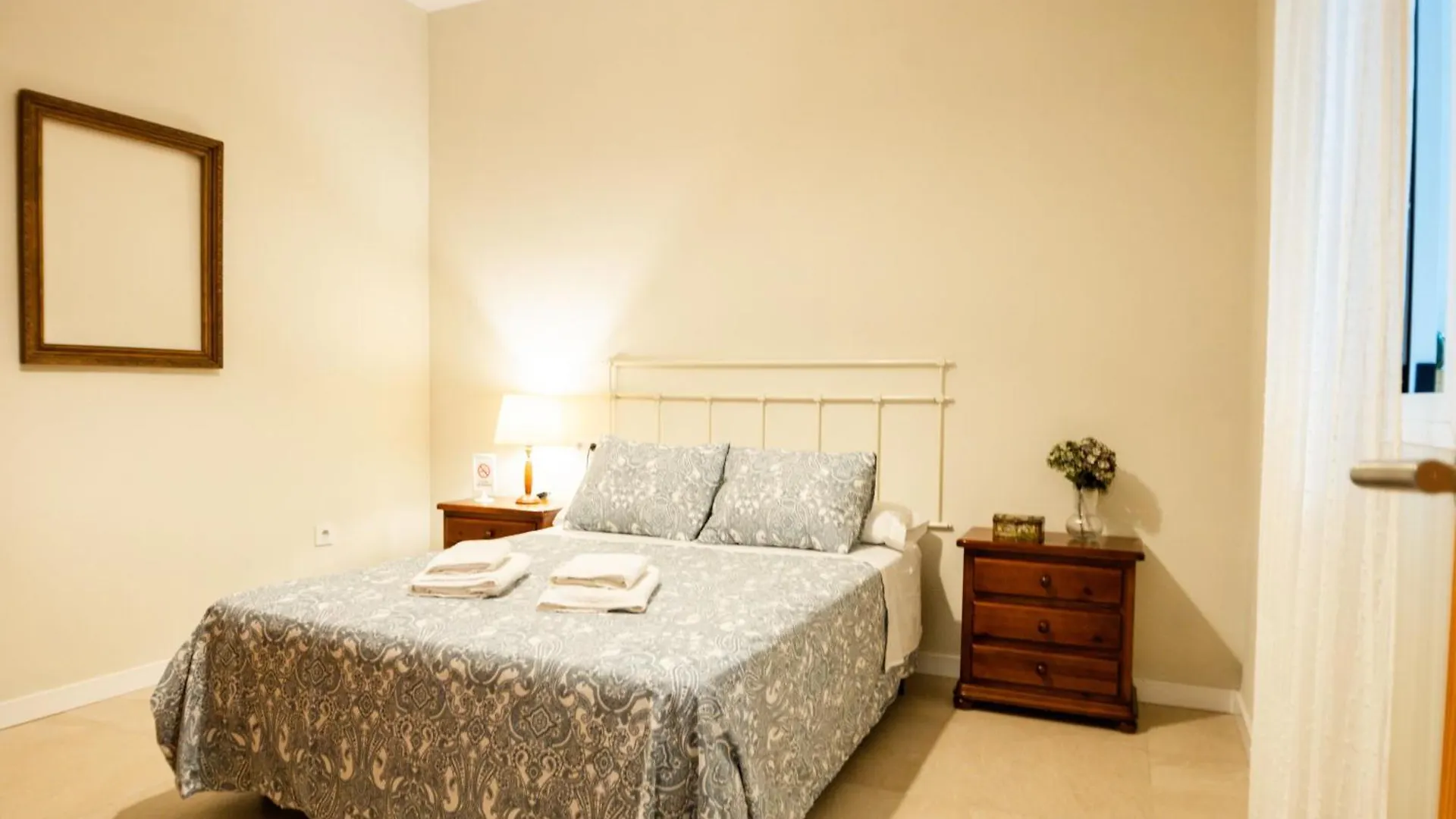 Encantadora Casa En Barrio De Triana Siviglia 0*,  Spagna