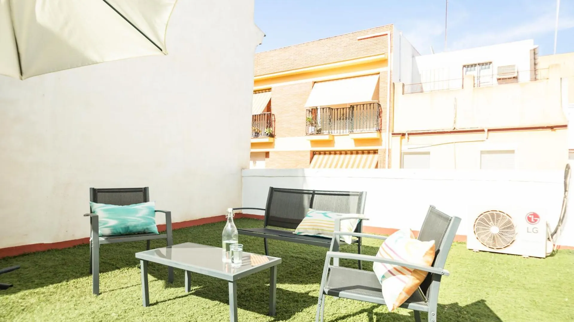 Encantadora Casa En Barrio De Triana Seville 0*,